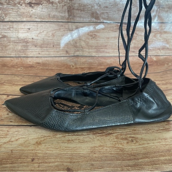 Zara black leather point toe ankle wrap ballet style embossed snake size 7.5 - Picture 5 of 16